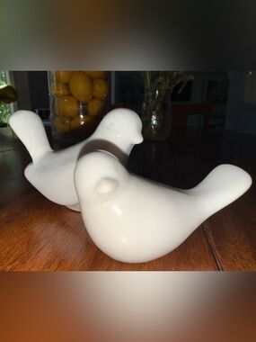 Ceramic White Dove Bird Figurines - Set of 2